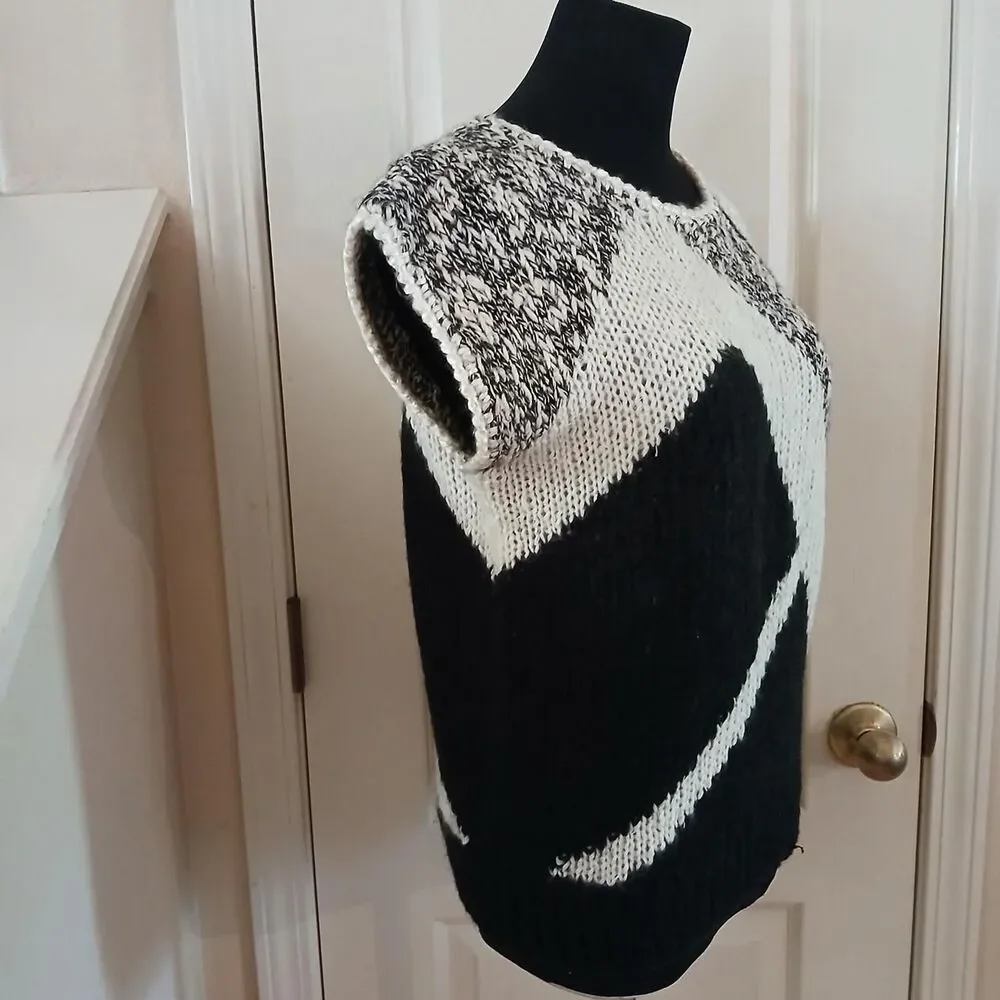 VTG 80s Donagain Geometric Black White Chunky Knit Cap Sleeve Sweater Vest Top M